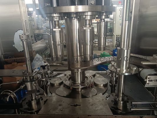 Bebidas detergentes tampando de limpeza da máquina da cabeça do disparador