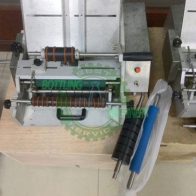 Semi-auto máquina de etiquetas fria molhada da garrafa do PE da medicina do papel da colagem